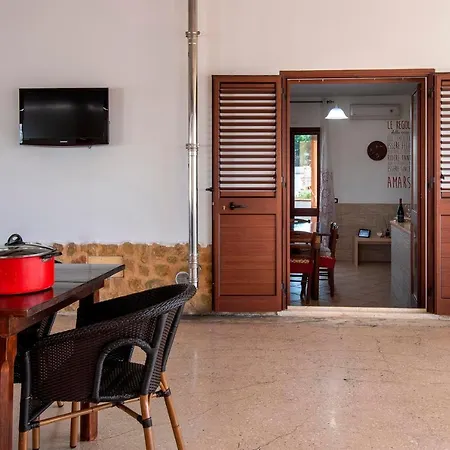 Casa Errante * Menfi